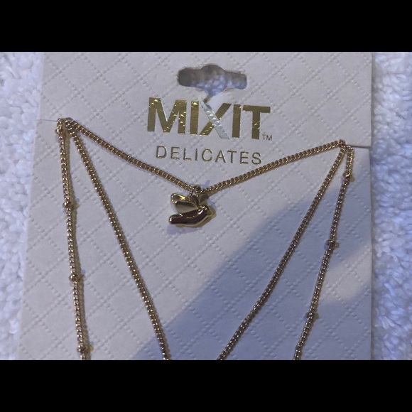 Three Layer Bar Medallion Necklace - Picture 2 of 5